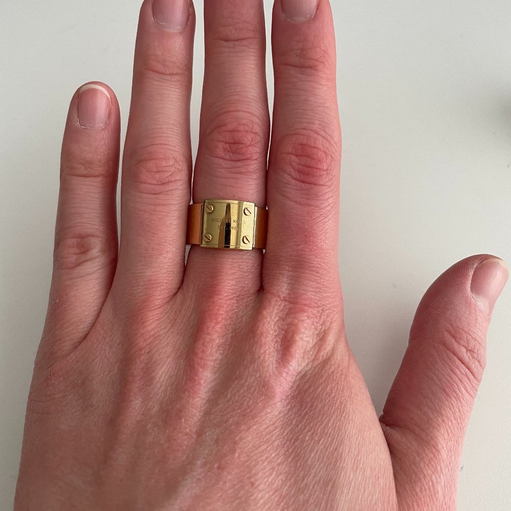 Michael Kors Logo Plate Ring Sz 8